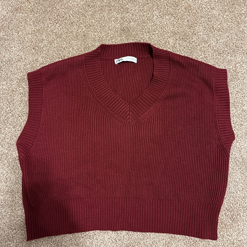 Zara Women's Deep Red V-Neck Sweater Vest XL